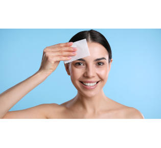 Brilho saudável: benefícios do cuidado natural da pele para pele oleosa
