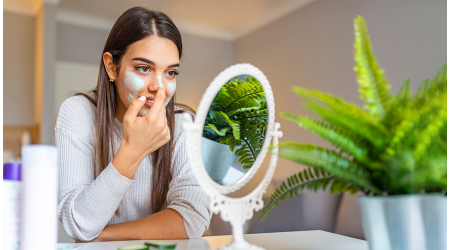 Soluções naturais de cuidados com a pele para peles com tendência a acne